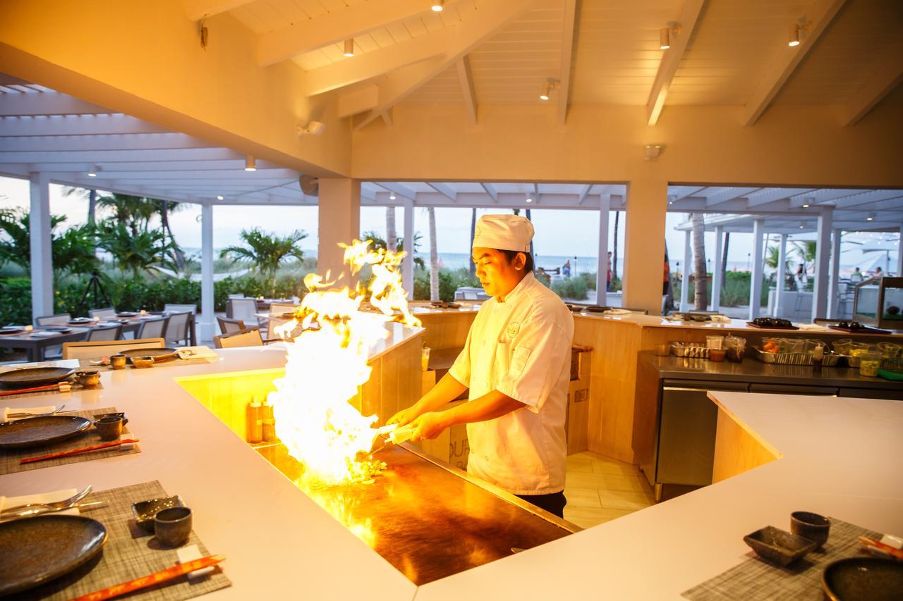 Ocean Club West Resort Грейс-Бей Екстер'єр фото